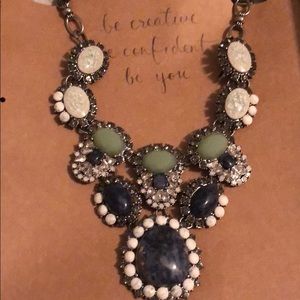 Chloe & Isabel necklace never worn